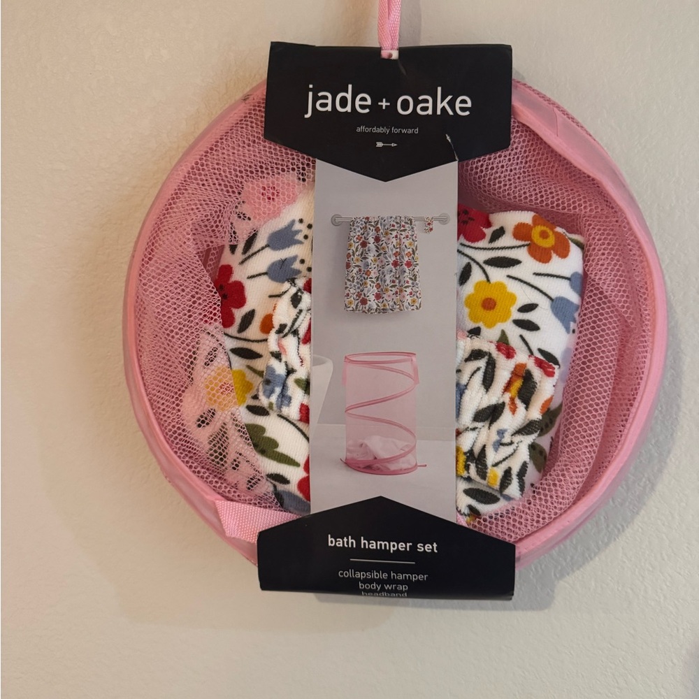 Jade + Oake Pink Bath Hamper Set